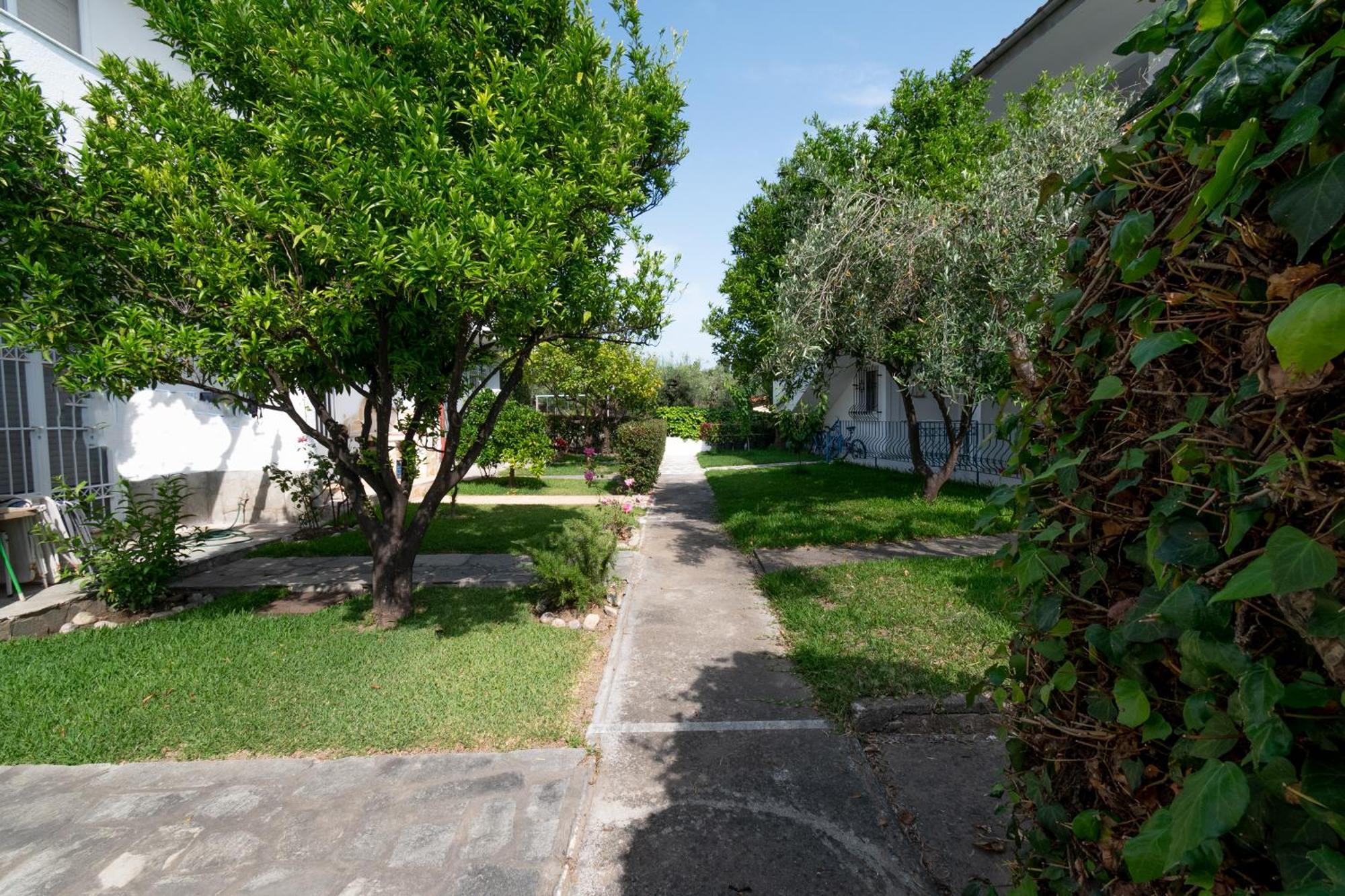 Three Sisters House Villa Mola Kalyva Exterior photo